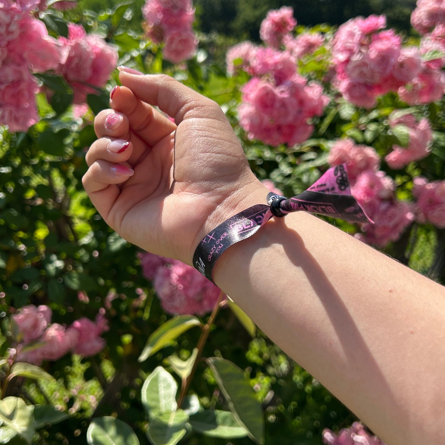 Pulseras hechas por fans de Black Pink para la gira mundial 2025