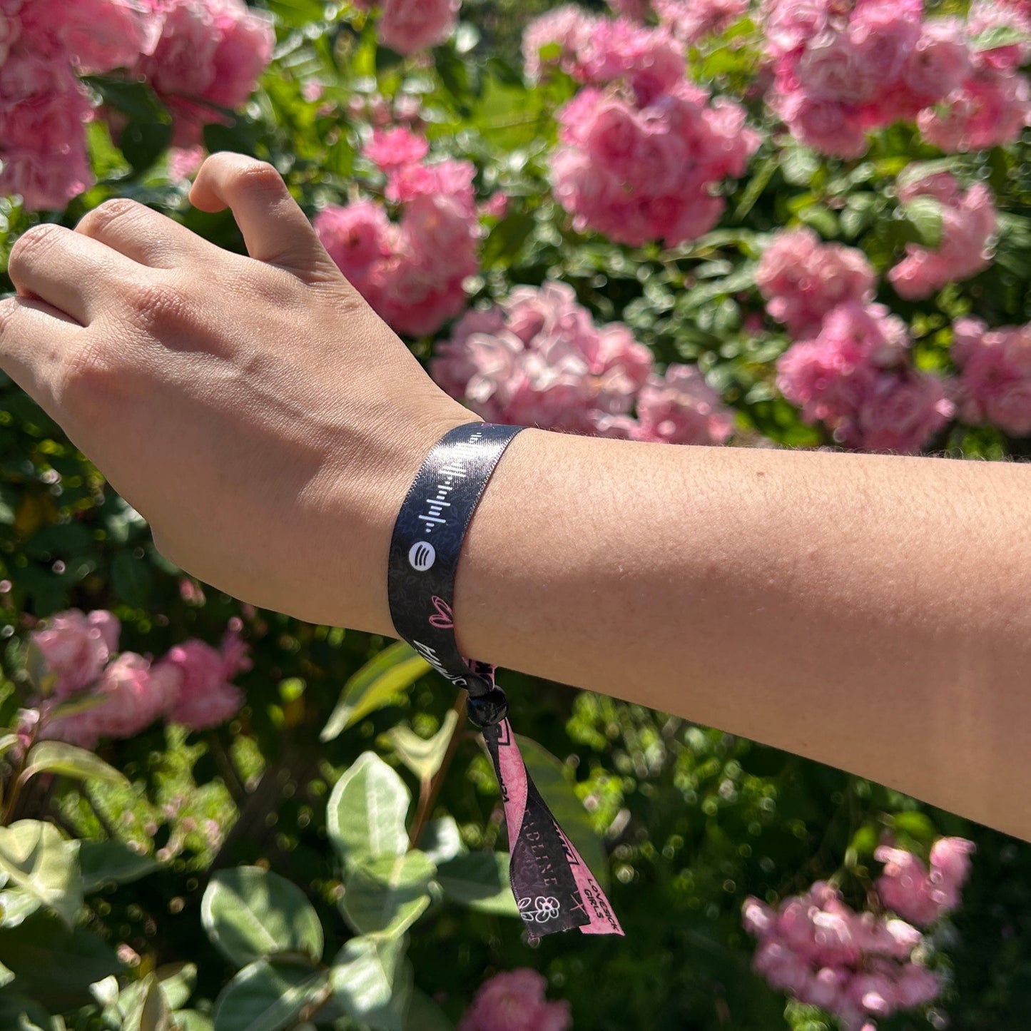 Pulseras hechas por fans de Black Pink para la gira mundial 2025