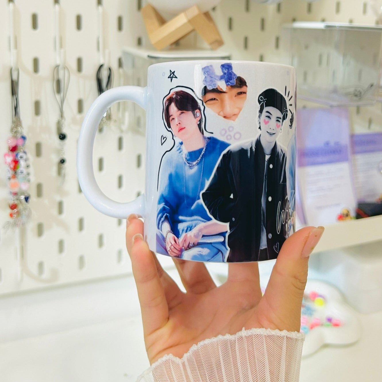 Taza BTS