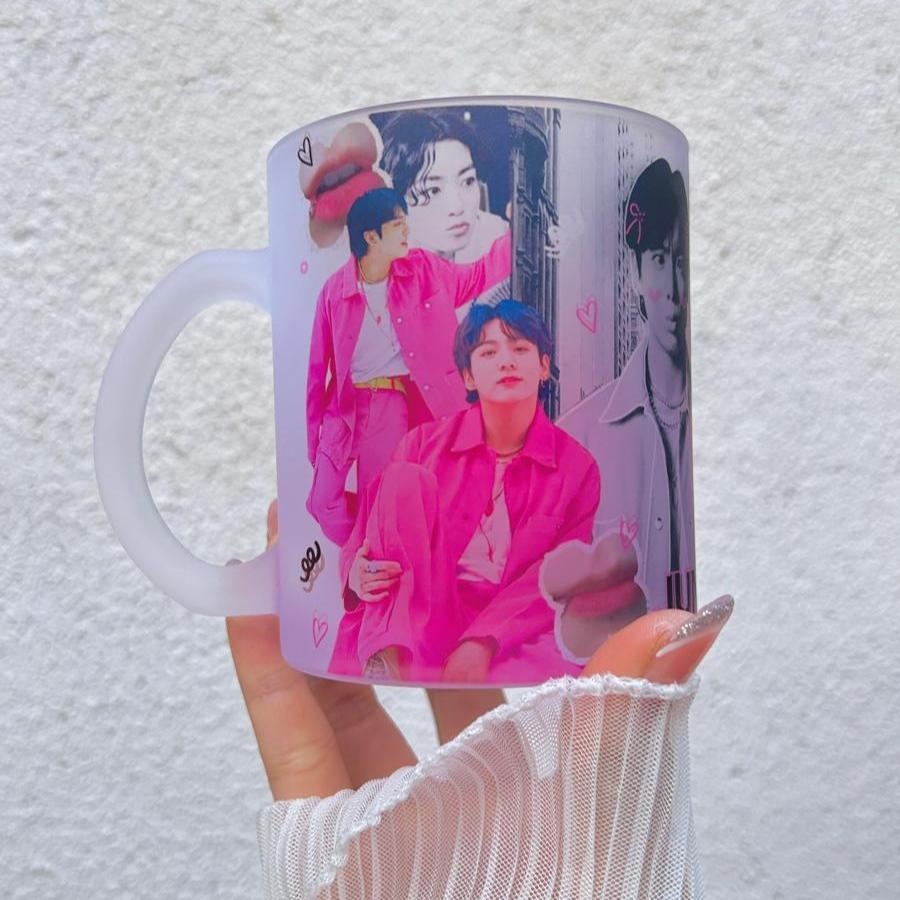 Caja de regalo Mini Jungkook( Taza + Llavero + Pulsera )